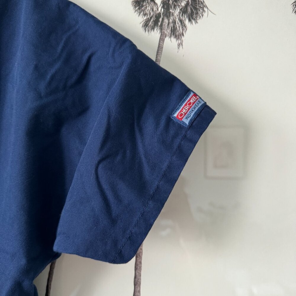 Cherokee | EUC Women's Scrubs Workwear Originals V-Neck Top 4700 Navy Size Small - Picture 4 of 8